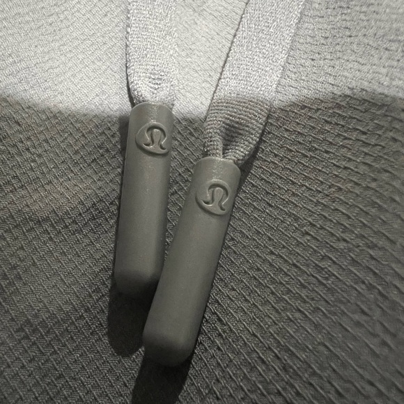 ~SOLD Lululemon license to train short 7” - Picture 11 of 11